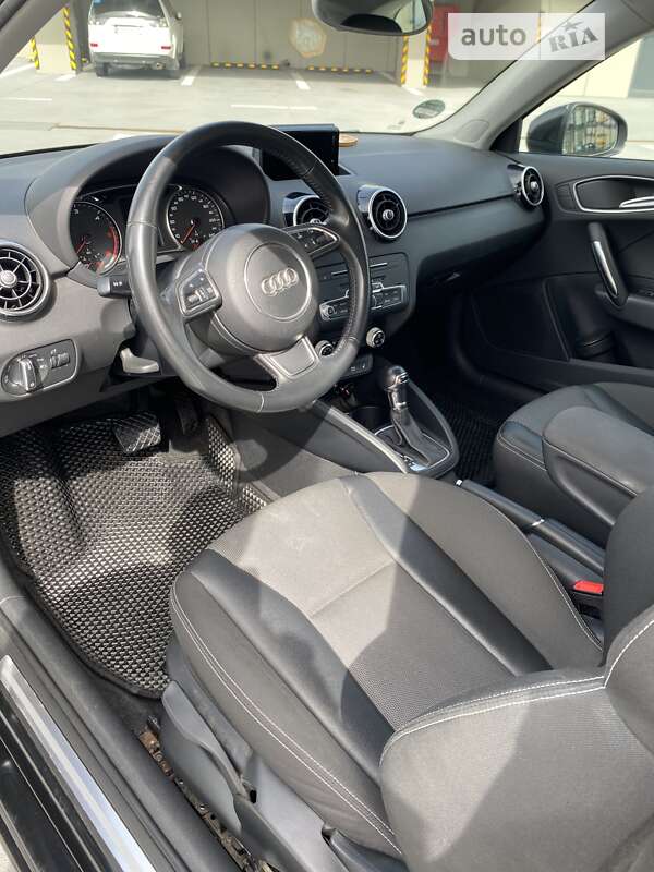 Хэтчбек Audi A1 2015 в Киеве