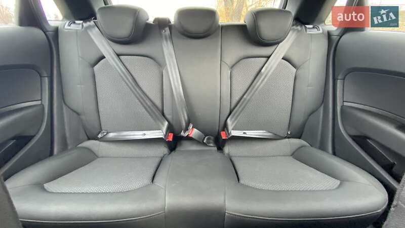 Хэтчбек Audi A1 2014 в Киеве фото 67 Хэтчбек Audi A1 2014 в Киеве