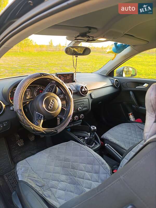 Хэтчбек Audi A1 2011 в Сокале