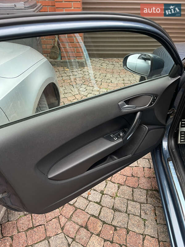 Хэтчбек Audi A1 2015 в Одессе