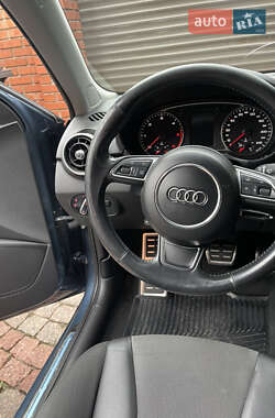 Хэтчбек Audi A1 2015 в 