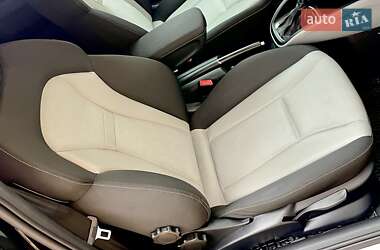 Хэтчбек Audi A1 2010 в 
