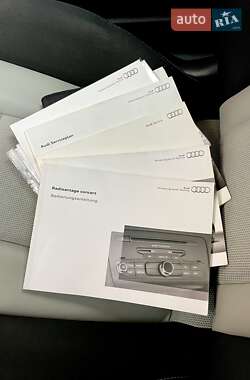 Хэтчбек Audi A1 2010 в 