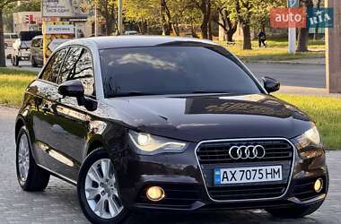 Хэтчбек Audi A1 2011 в 