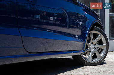 Хетчбек Audi A1 2015 в 