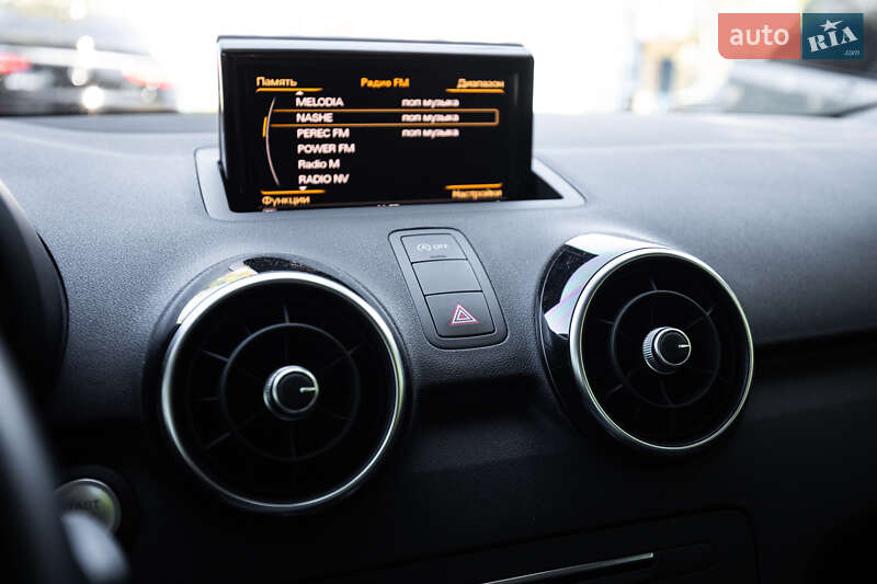 Хэтчбек Audi A1 2015 в Киеве