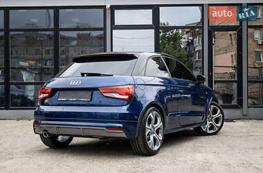 Хэтчбек Audi A1 2015 в 