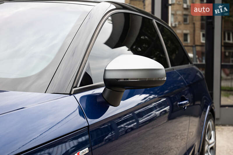 Хэтчбек Audi A1 2015 в Киеве