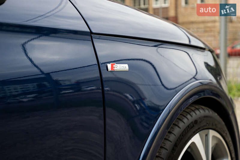 Хэтчбек Audi A1 2015 в Киеве