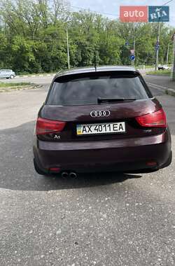 Хэтчбек Audi A1 2013 в 