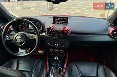 Хэтчбек Audi A1 2013 в 