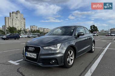 Хэтчбек Audi A1 2011 в Киеве
