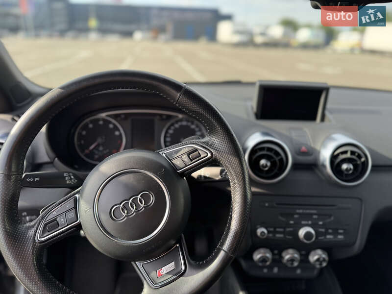 Хэтчбек Audi A1 2011 в Киеве