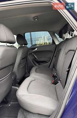 Хэтчбек Audi A1 2013 в 