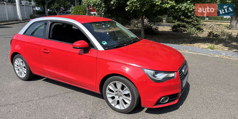 Хэтчбек Audi A1 2011 в Одессе