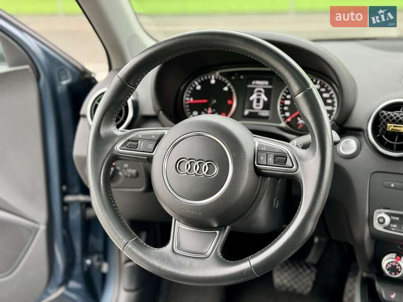 Хэтчбек Audi A1 2015 в Киеве