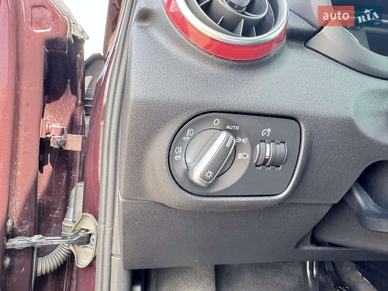 Хэтчбек Audi A1 2011 в Ужгороде