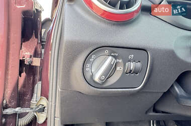 Хэтчбек Audi A1 2011 в 