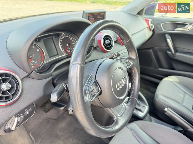 Хэтчбек Audi A1 2011 в Ужгороде
