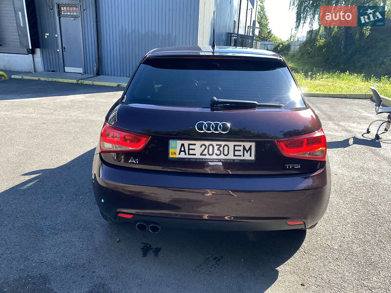 Хэтчбек Audi A1 2011 в Ужгороде