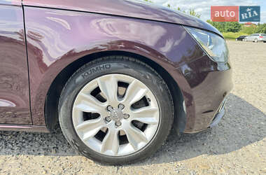 Хэтчбек Audi A1 2011 в 