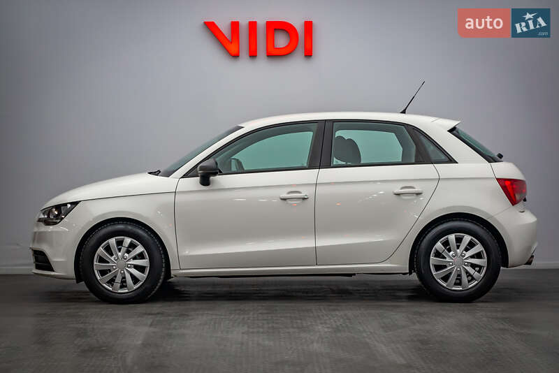 Хэтчбек Audi A1 2013 в Киеве