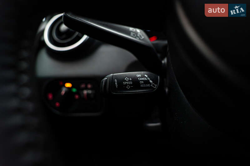 Хэтчбек Audi A1 2013 в Киеве