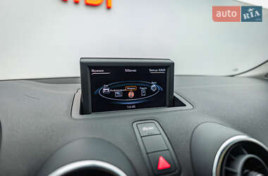 Хэтчбек Audi A1 2013 в 