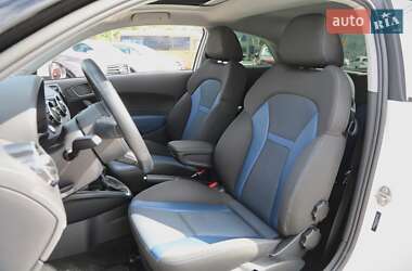 Хэтчбек Audi A1 2015 в 