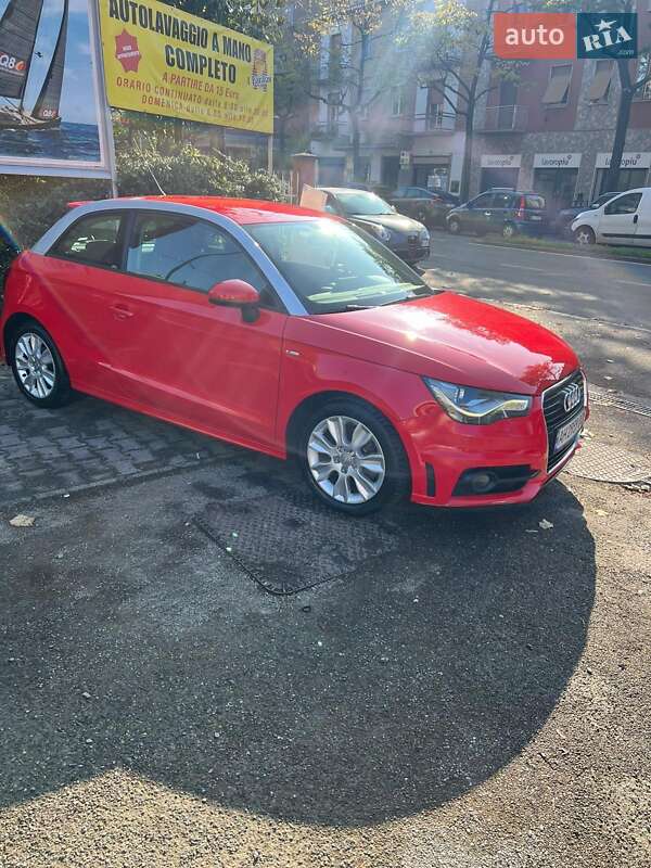 Хэтчбек Audi A1 2011 в Киеве