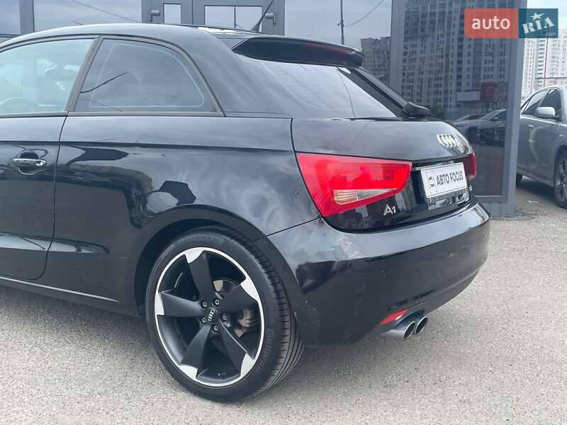 Хэтчбек Audi A1 2011 в Киеве