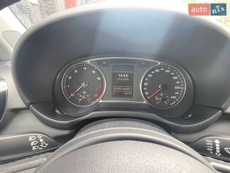 Хэтчбек Audi A1 2011 в Киеве