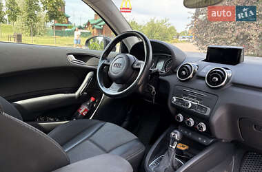 Хэтчбек Audi A1 2015 в 