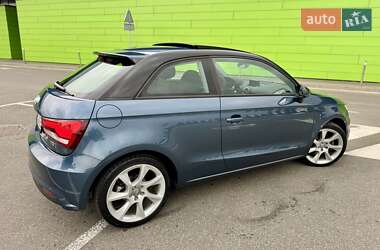Хэтчбек Audi A1 2015 в 