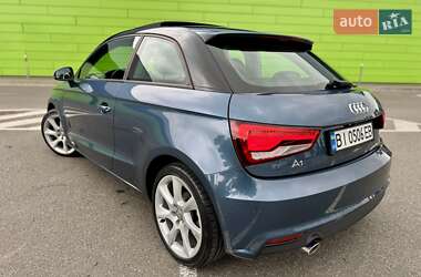 Хэтчбек Audi A1 2015 в 