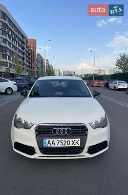 Хэтчбек Audi A1 2013 в 