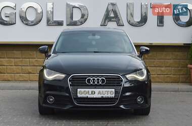Хэтчбек Audi A1 2010 в 