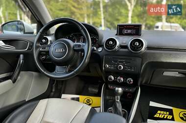 Хэтчбек Audi A1 2013 в 