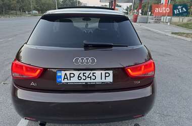 Хэтчбек Audi A1 2012 в 