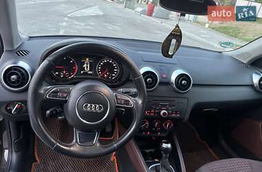 Хэтчбек Audi A1 2012 в 