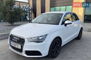 Хэтчбек Audi A1 2013 в 