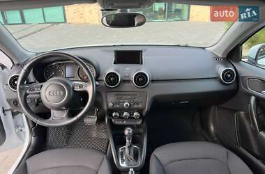 Хэтчбек Audi A1 2013 в 
