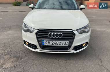 Хэтчбек Audi A1 2012 в 