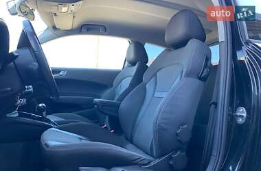 Хэтчбек Audi A1 2011 в 