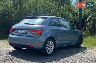 Хетчбек Audi A1 2012 в 