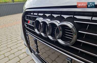 Хетчбек Audi A1 2012 в 