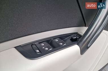 Хетчбек Audi A1 2012 в 
