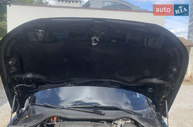 Хетчбек Audi A1 2012 в 