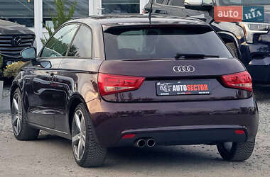Хэтчбек Audi A1 2011 в 