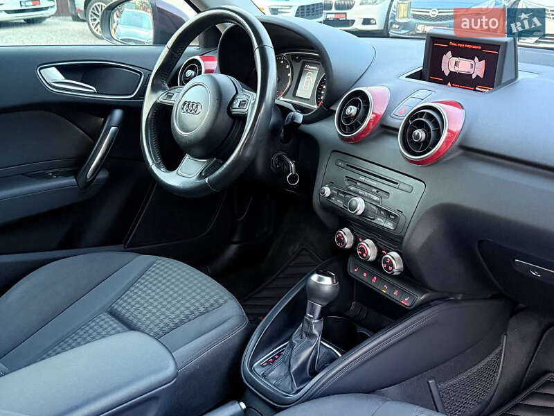 Хэтчбек Audi A1 2011 в Харькове